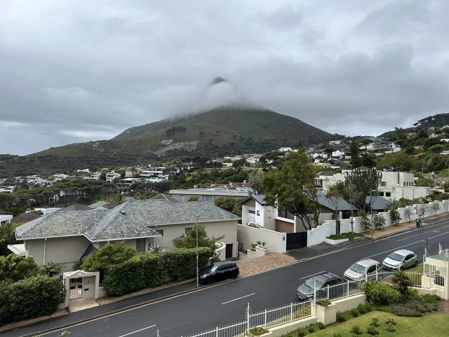 To Let 2 Bedroom Property for Rent in Camps Bay Western Cape